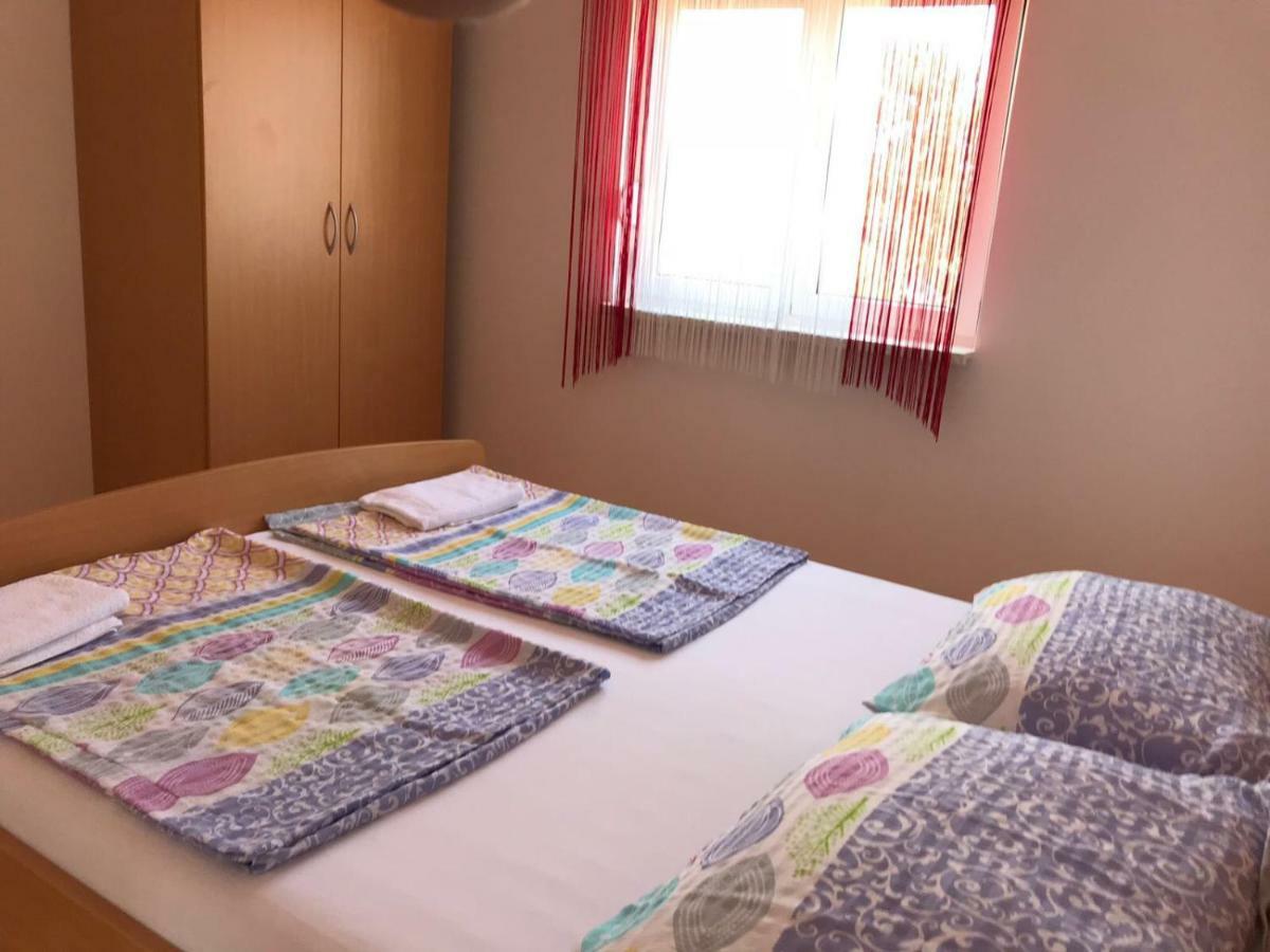 Guesthouse Pejo Пореч Екстериор снимка