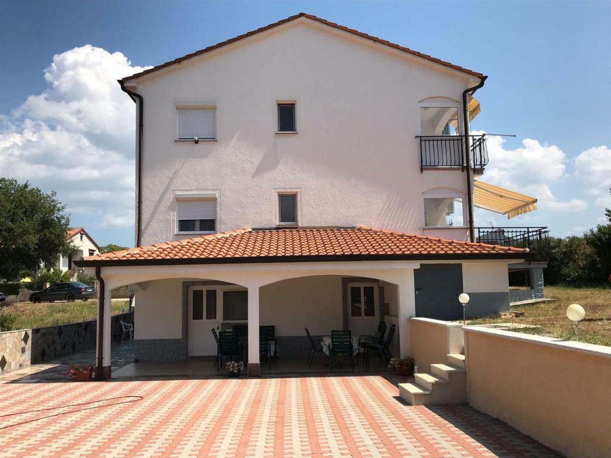 Guesthouse Pejo Пореч Екстериор снимка